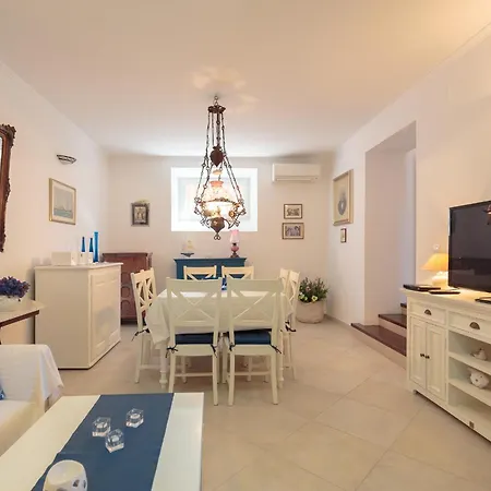 Vila Hedera Estate Hedera Xi *